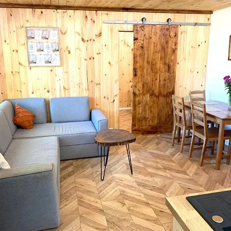 Vakantiehuis Dom 3-natura, Relaks, Jacuzzi, Ognisko, Jeziorsko